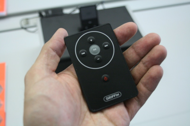 Illustration for article titled Sneak Peek at Griffin's Wireless Evolve iPod Speakers